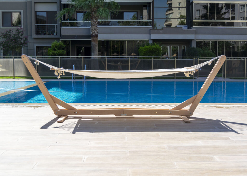 UGLI Ahşap Hamak Standı Hamak Havuz Ön