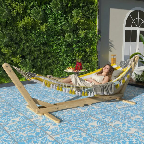 UGLİ Hamak Hamak Standı Üzerinde Dinlenen Kadın